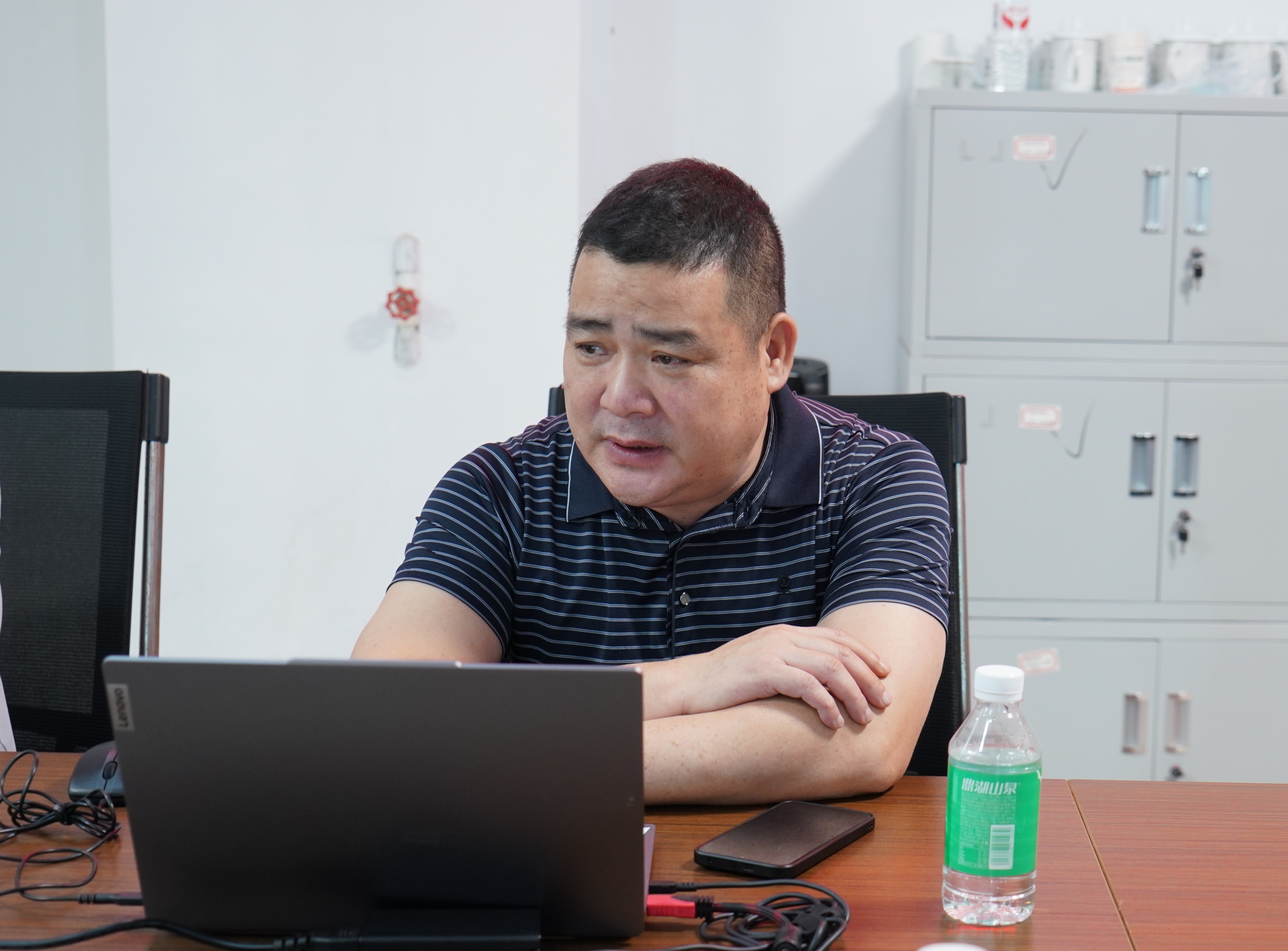 （发布）三门江林场常务副场长、肇鼎储备林公司董事长陈鹏讲授党课 (2)